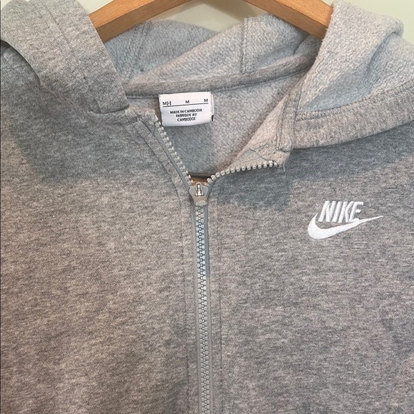 Nike Gray Athletic Sweatshirt with Drawstring Hood - Picture 2 of 4